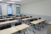 東京外語一 般教室