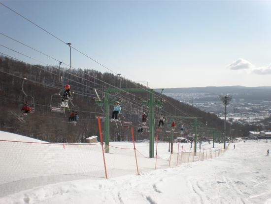 日本熱門滑雪推薦-藻岩山滑雪山